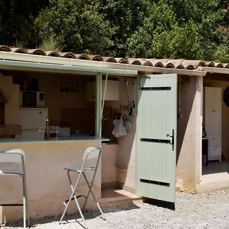 La Bastide Des Roses Bed & Breakfast Saint-Julien-d'Asse Bagian luar foto