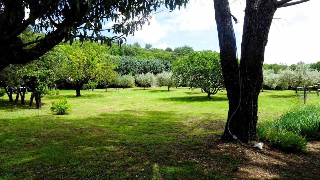 La Bastide Des Roses Bed & Breakfast Saint-Julien-d'Asse Bagian luar foto