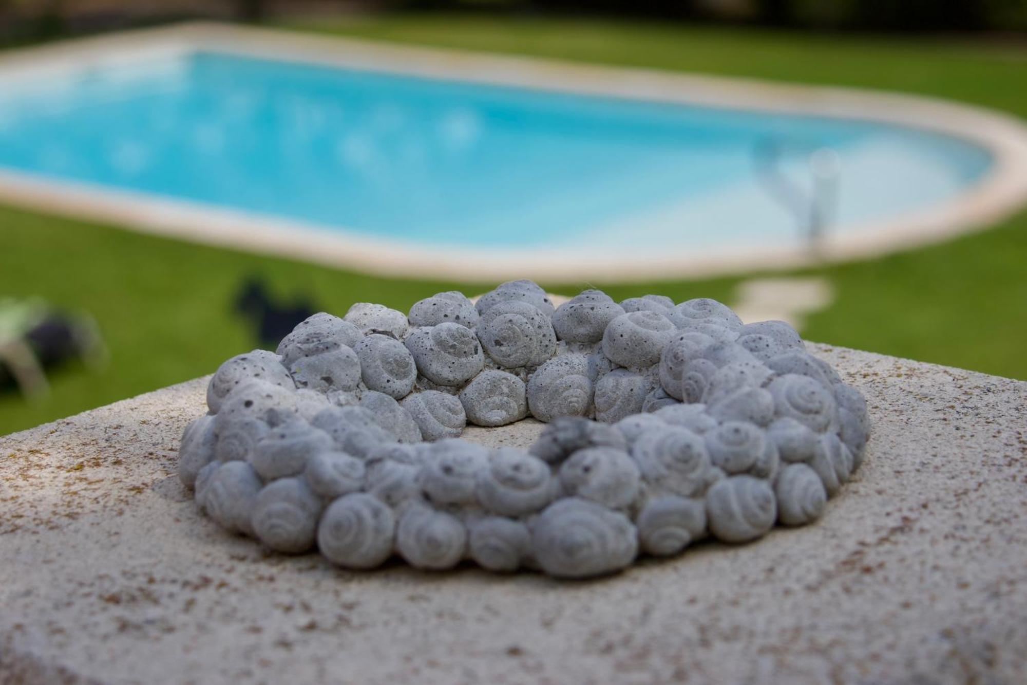 La Bastide Des Roses Bed & Breakfast Saint-Julien-d'Asse Bagian luar foto