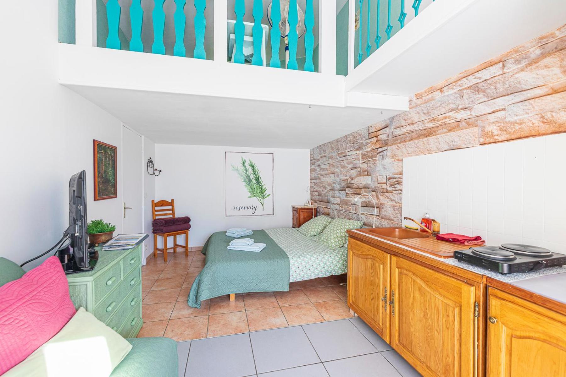 La Bastide Des Roses Bed & Breakfast Saint-Julien-d'Asse Bagian luar foto